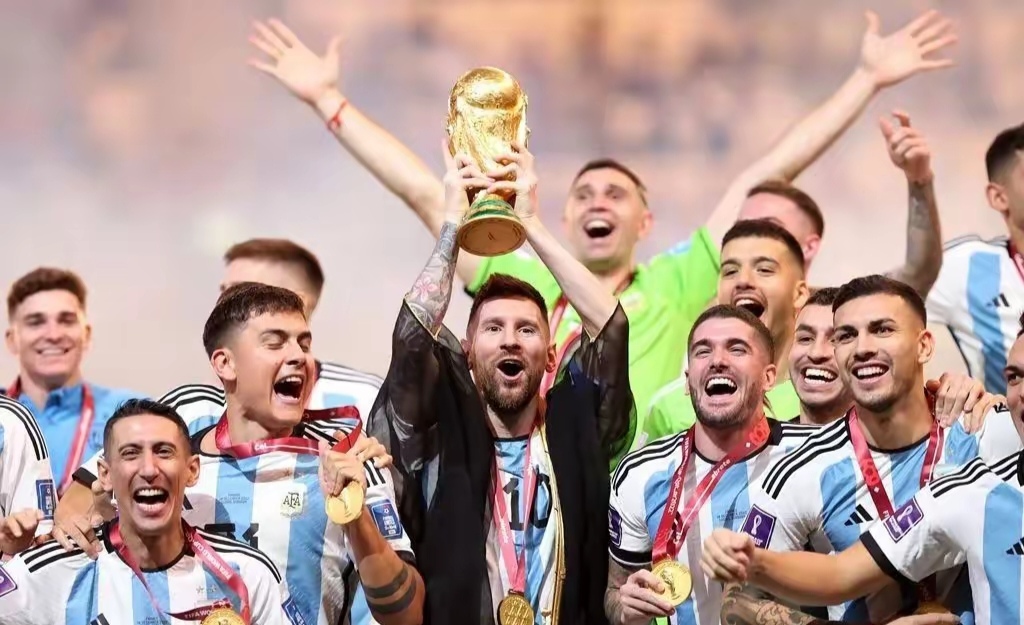 九游体育官网-梅西迎来七赛季出色发挥，阿森纳观众热烈欢呼！-九游体育官网